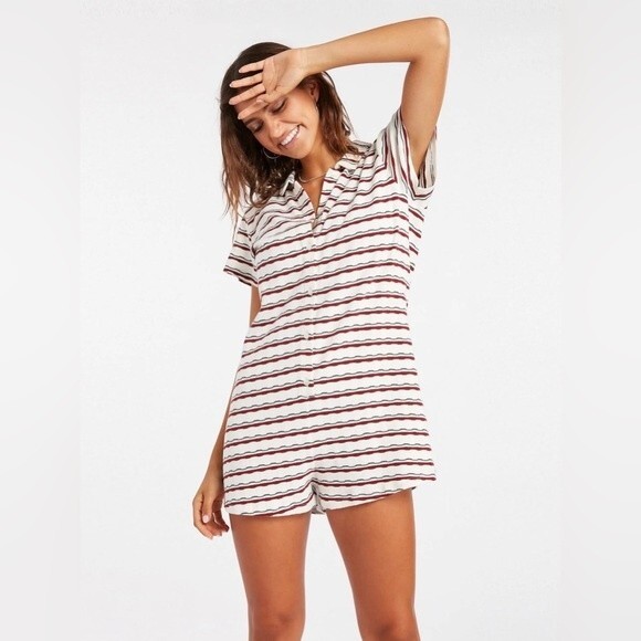 NWT VOLCOM COTTON COCO HO WOMEN'S ROMPER. SIZE MEDIUM - Picture 2 of 10